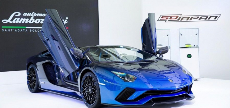Leleplezték az egyik különleges Lamborghini Aventador S Roadstert
