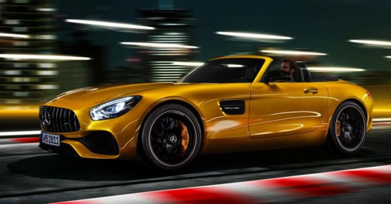 GT S Roadster V8-as motorral