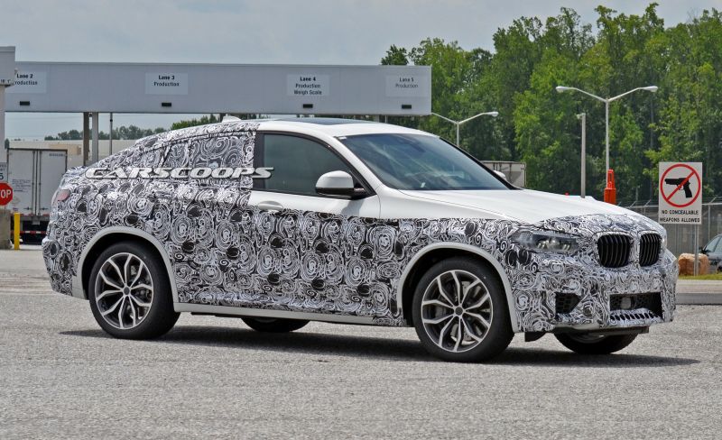 BMW X4M kémfotó