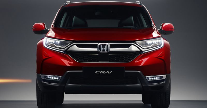 Honda CR-V 2018 SUV szembenézetből stúdióban