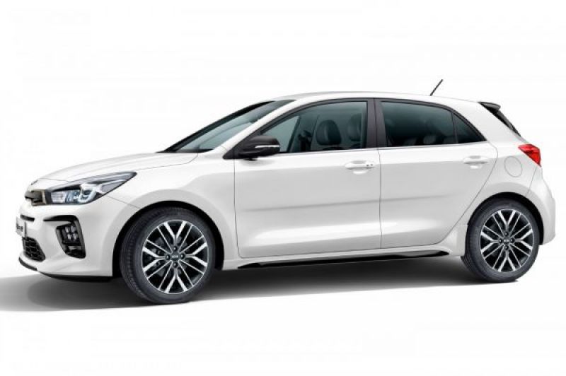  Kia Rio GT-Line fekete betétekkel