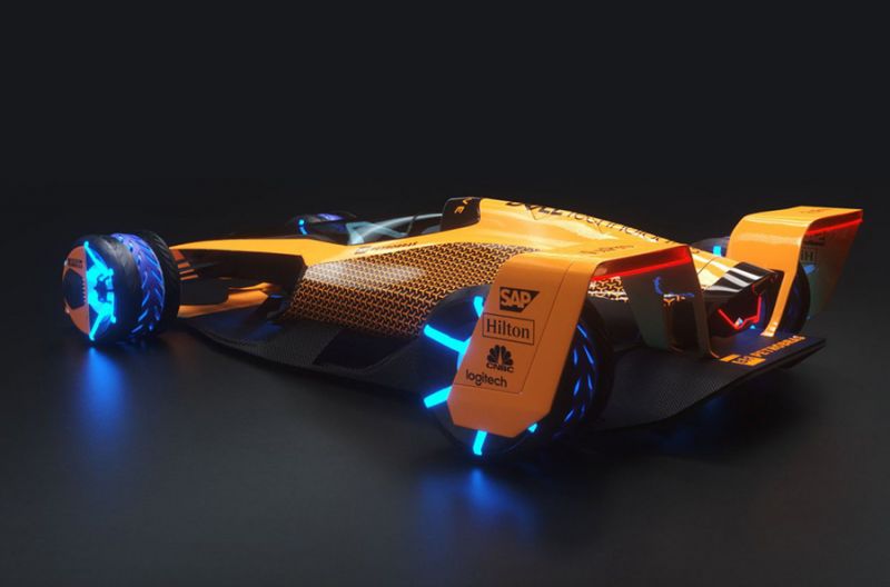 McLaren MCLExtreme hátulról fotózva