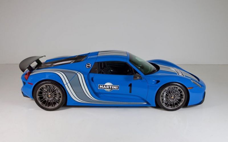 Porsche 918 Spyder Voodoo kékben