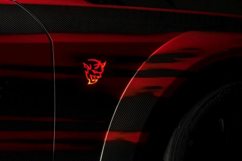 Dodge Challenger SRT Demon amerikai izomautó