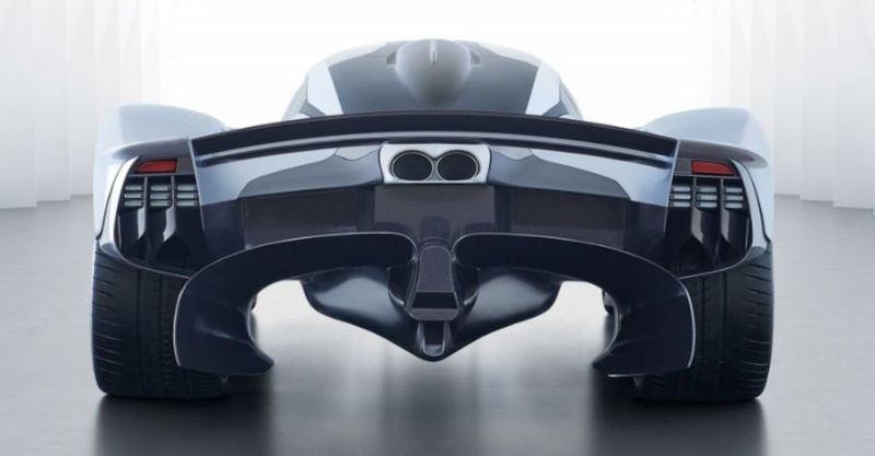 Aston Martin Valkyrie hátulról