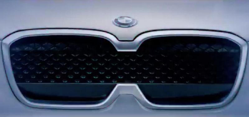 BMW iX3 átdolgozott hűtőrács