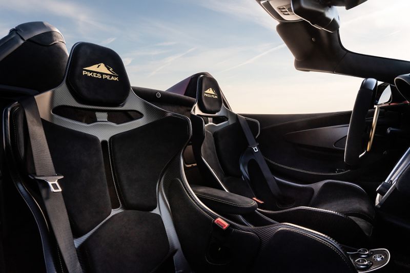 A McLaren 600LT Pikes Peak ülései